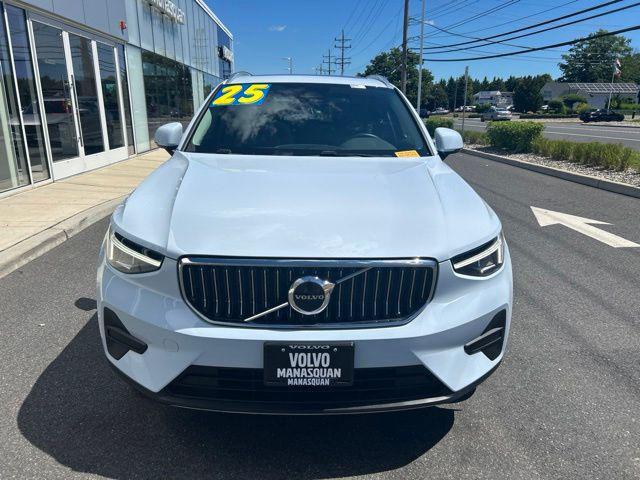 2025 VOLVO XC40 B5 CORE BRIGHT THEME photo 7