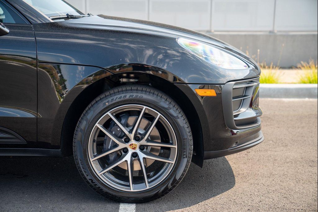 صورة 9 لـ 2026 Porsche MACAN