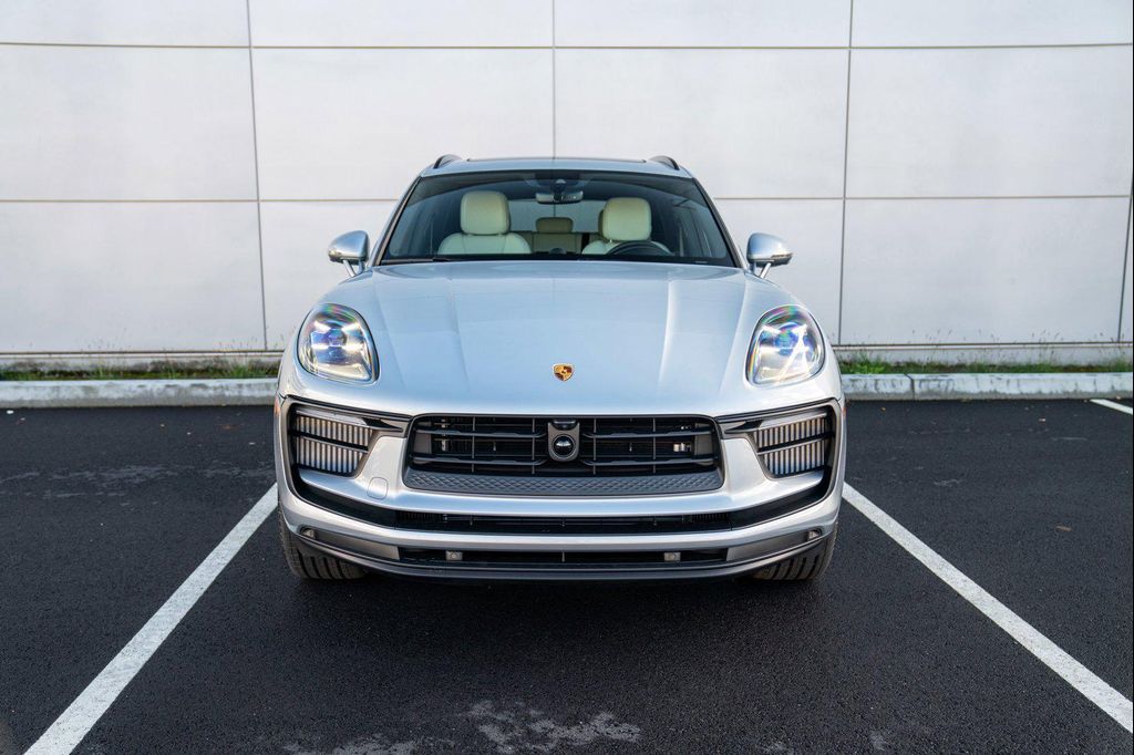 صورة 6 لـ 2026 Porsche MACAN