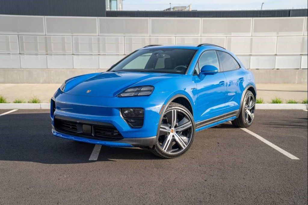 New 2026 Porsche Macan Macan Electric 4