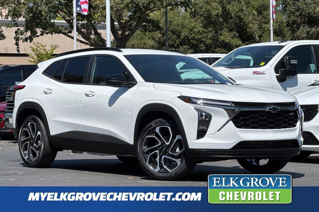 New 2026 Chevrolet Trax FWD 2RS