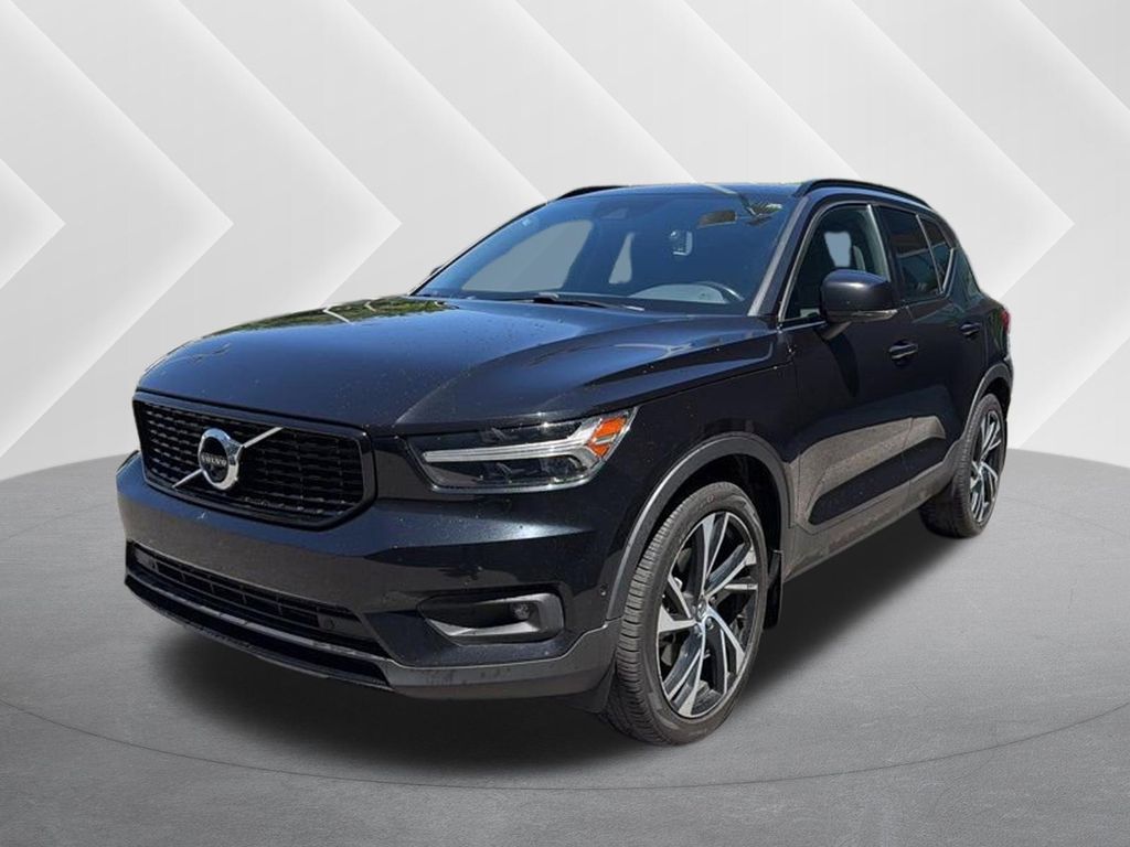 Used 2021 Volvo XC40 for Sale Near Me | Cars.com