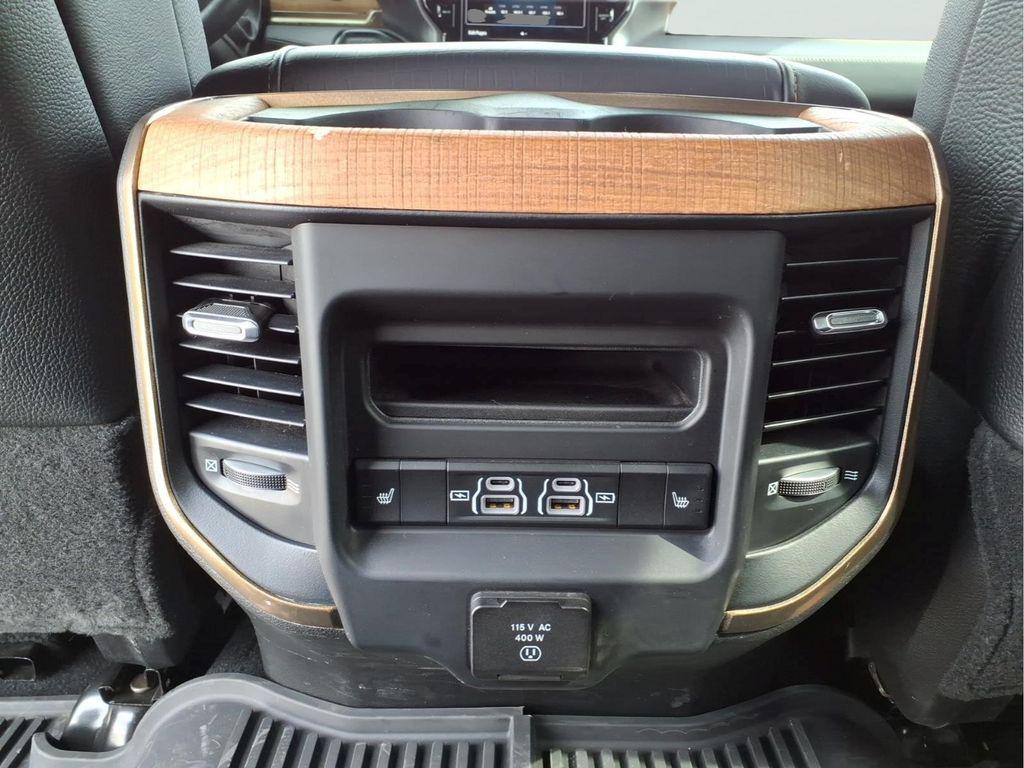 صورة مصغرة 30 لـ 2023 RAM 3500 LONGHORN