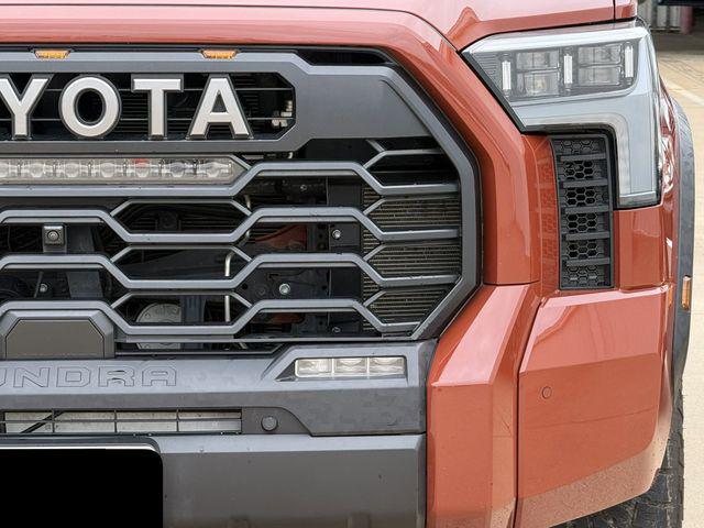 TOYOTA TUNDRA - 7