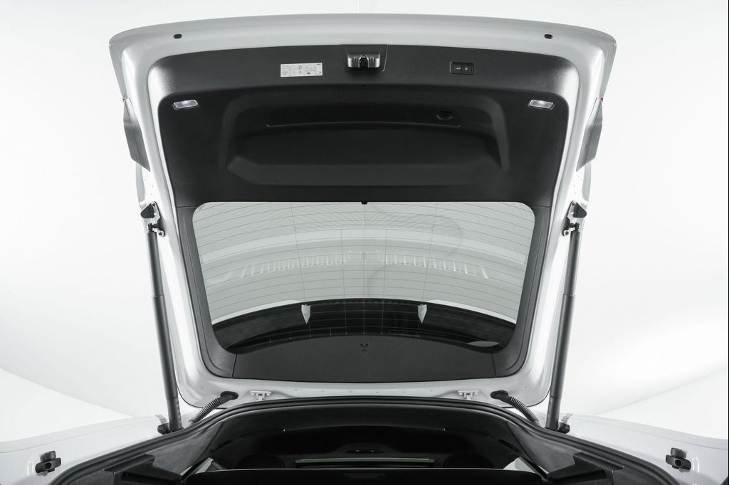 صورة مصغرة 92 لـ 2024 AUDI RS Q8 4.0T