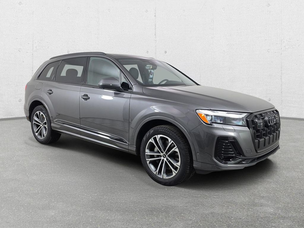 New 2026 Audi Q7 45 Premium