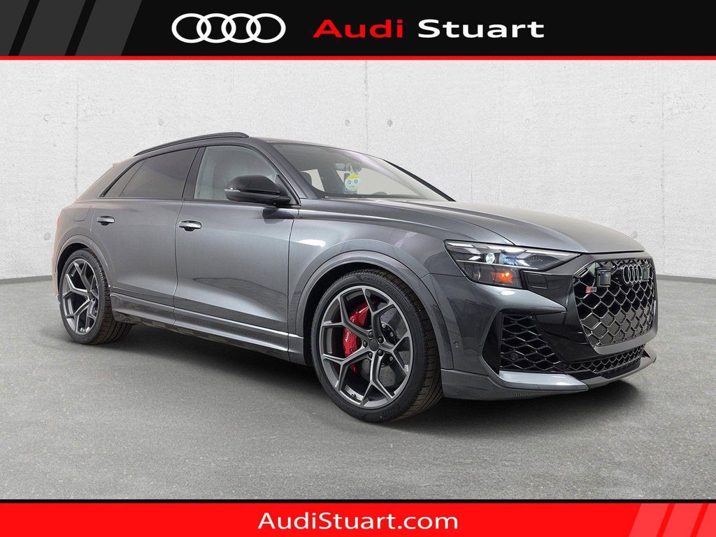 New 2026 Audi RS Q8 4.0T