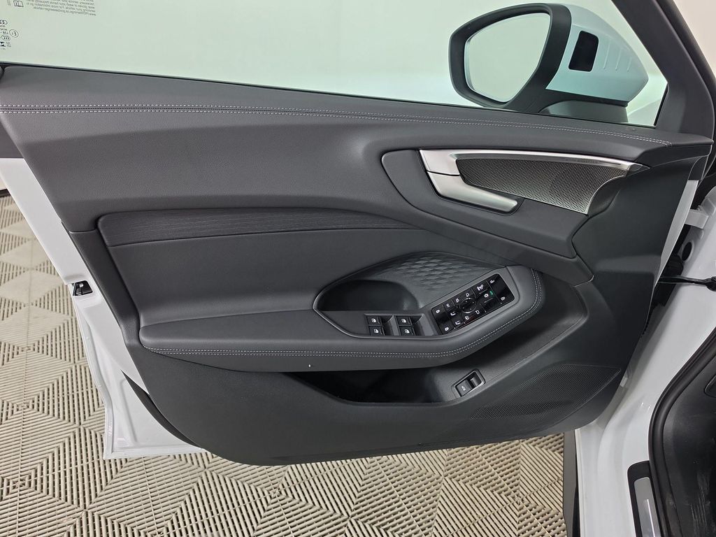 صورة مصغرة 17 لـ 2026 AUDI A5 PREMIUM PLUS TFSI QUATTRO S TRONIC