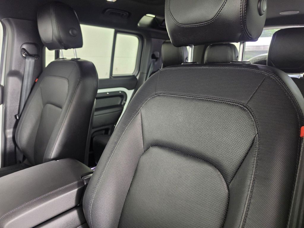 2024 LAND Rover DEFENDER 110 P400 X-DYNAMIC SE — фото 6