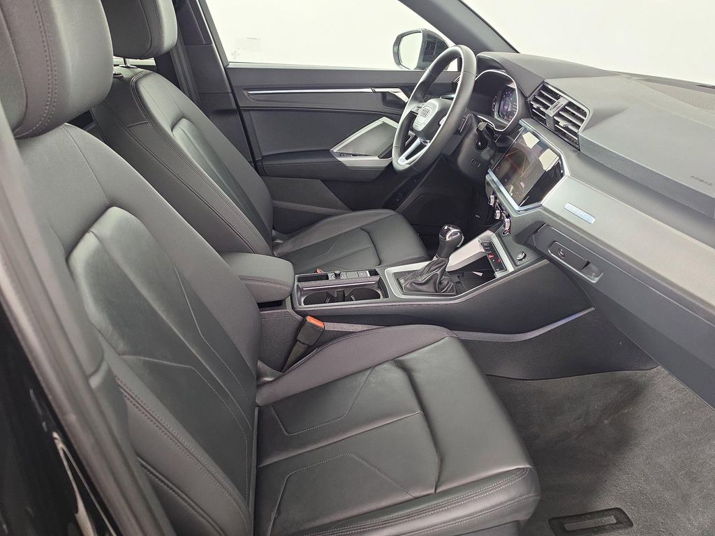 2025 AUDI Q3 45 S LINE PREMIUM PLUS 缩略图 45