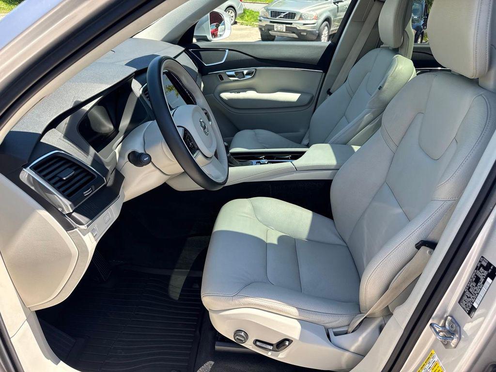 2020 Volvo XC90 T6 MOMENTUM — фото 8