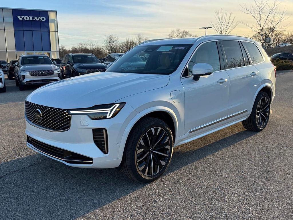 New 2026 Volvo XC90 Plug-In Hybrid Plus, T8 AWD, Electric/Gasoline, Bright, 7 Seats