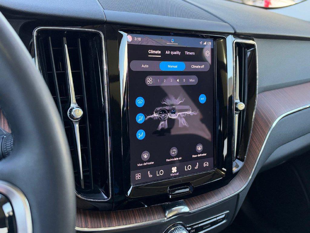 صورة مصغرة 16 لـ 2024 Volvo XC60 RECHARGE PLUG-IN HYBRID T8 PLUS DARK THEME