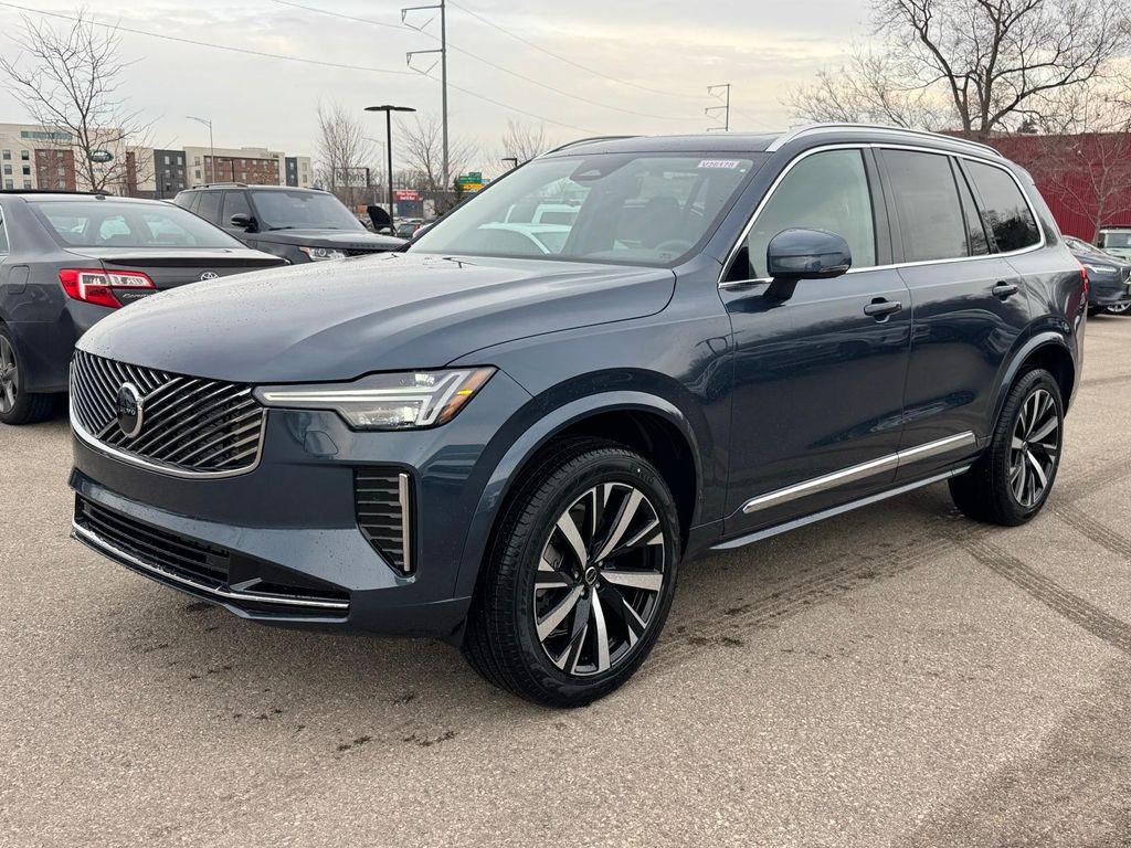 New 2026 Volvo XC90 Core, B6 AWD Gas (mild hybrid), Gasoline, Bright, 7 Seats