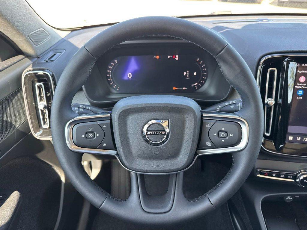 صورة مصغرة 10 لـ 2026 Volvo XC40 PLUS, B5 AWD GAS (MILD HYBRID), DARK