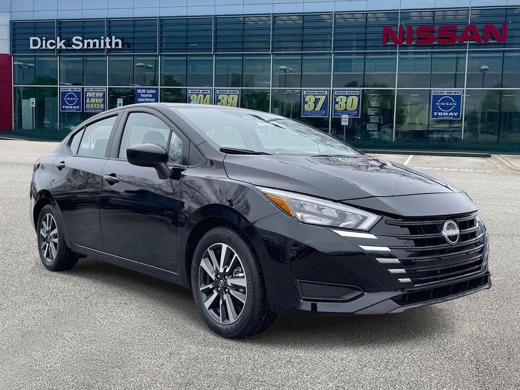 New 2025 Nissan Versa 1.6 SV