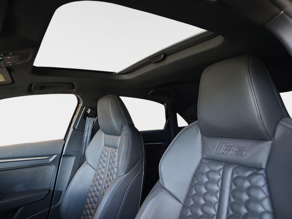 صورة مصغرة 31 لـ 2022 AUDI RS 3 2.5T