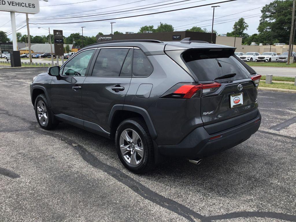 صورة 3 لـ 2022 Toyota RAV4 XLE