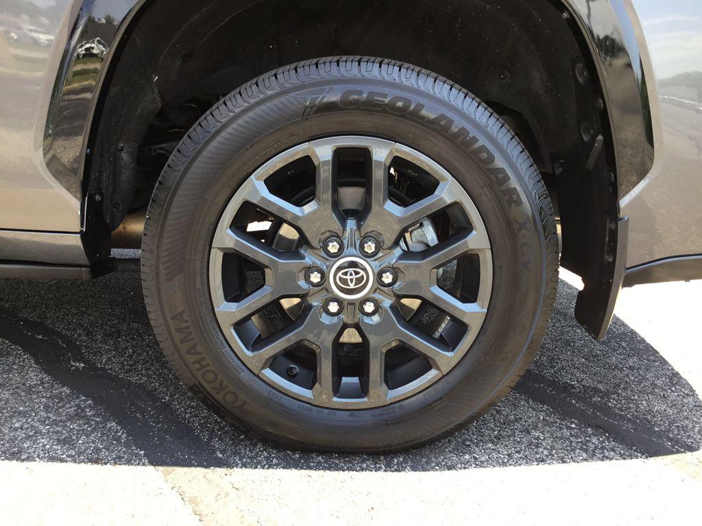 2023 Toyota SEQUOIA PLATINUM — фото 10