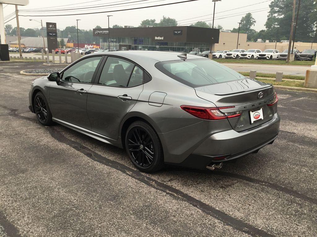 2026 Toyota CAMRY SE 照片 3