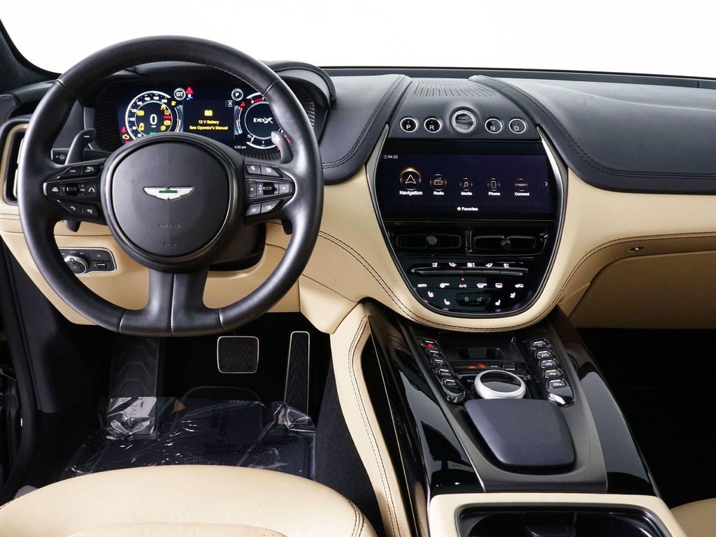 2023 Aston Martin DBX BASE — миниатюра 28