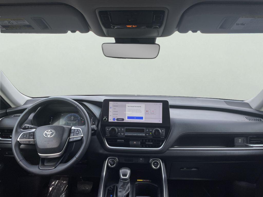 2025 Toyota GRAND HIGHLANDER XLE thumbnail 18