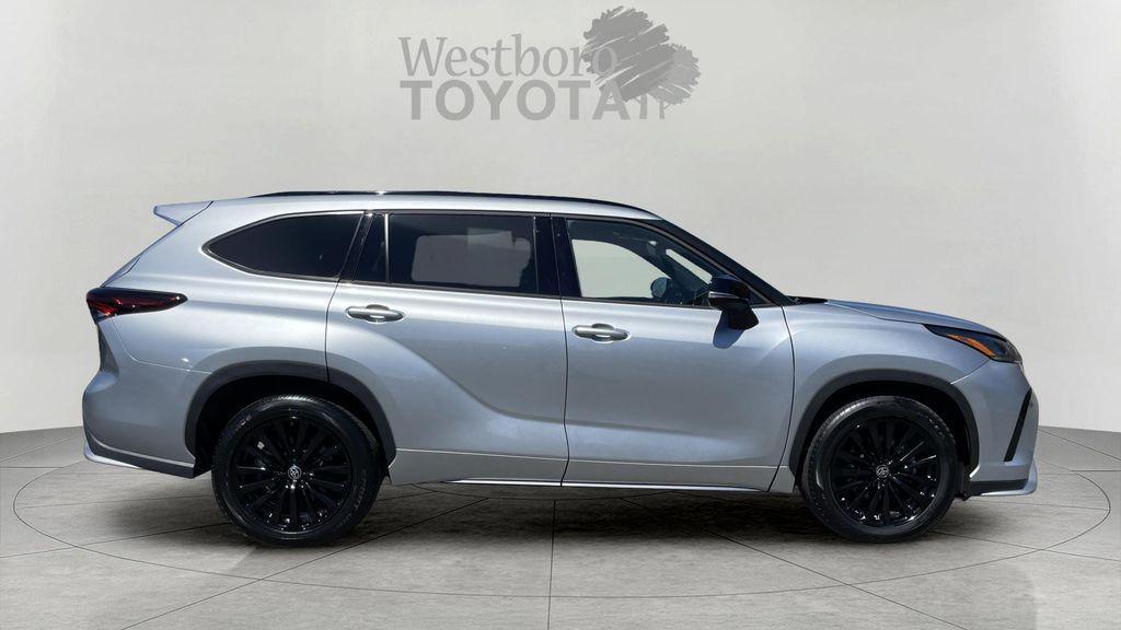 صورة 8 لـ 2025 Toyota HIGHLANDER XSE