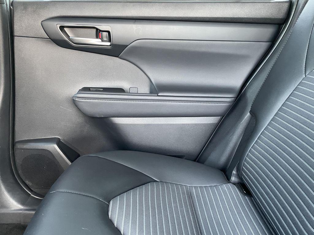 2025 Toyota HIGHLANDER XSE — миниатюра 17