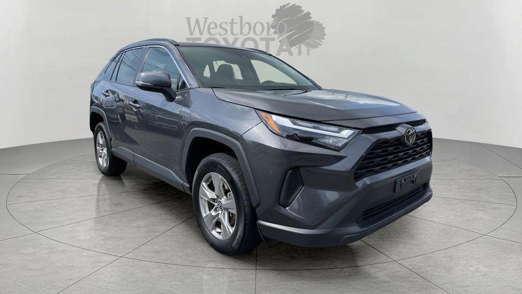 صورة 1 لـ 2025 Toyota RAV4 XLE