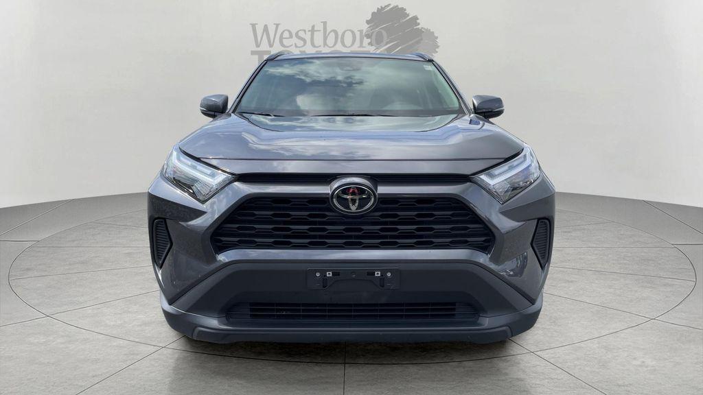 صورة 2 لـ 2025 Toyota RAV4 XLE