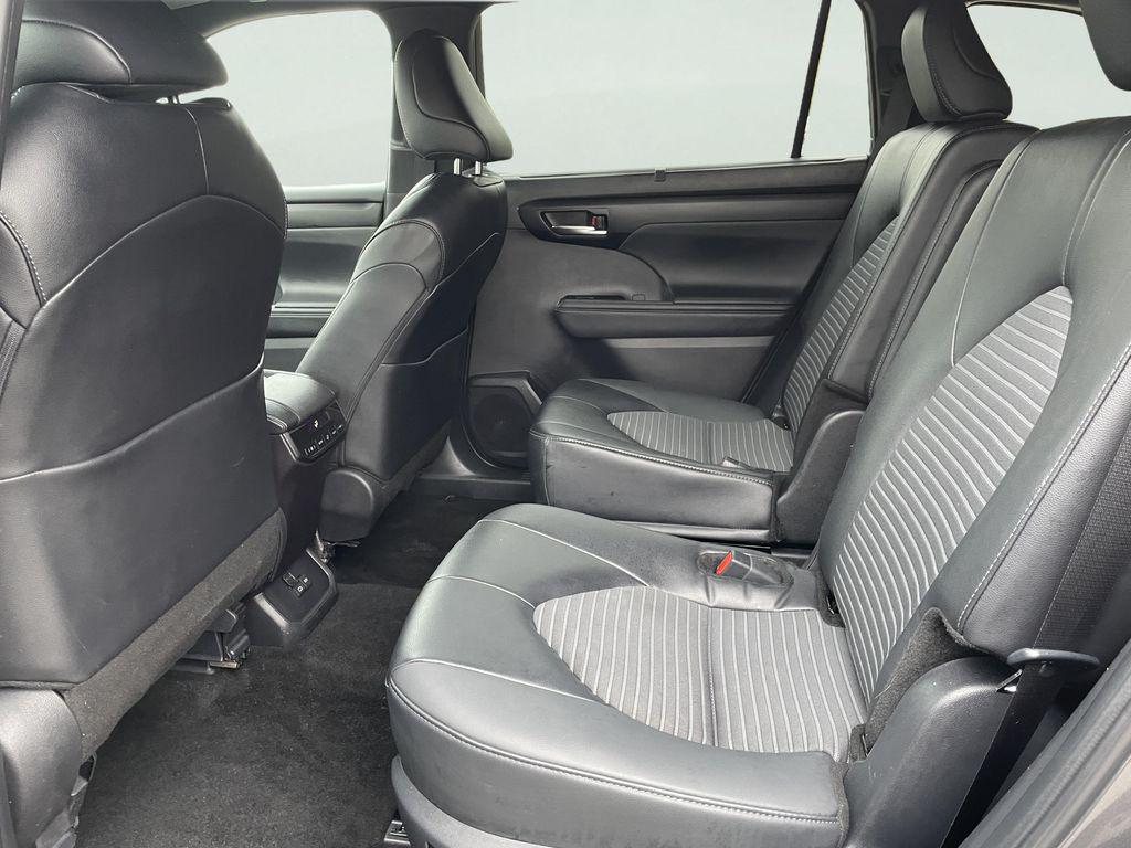 2025 Toyota HIGHLANDER XSE — миниатюра 11