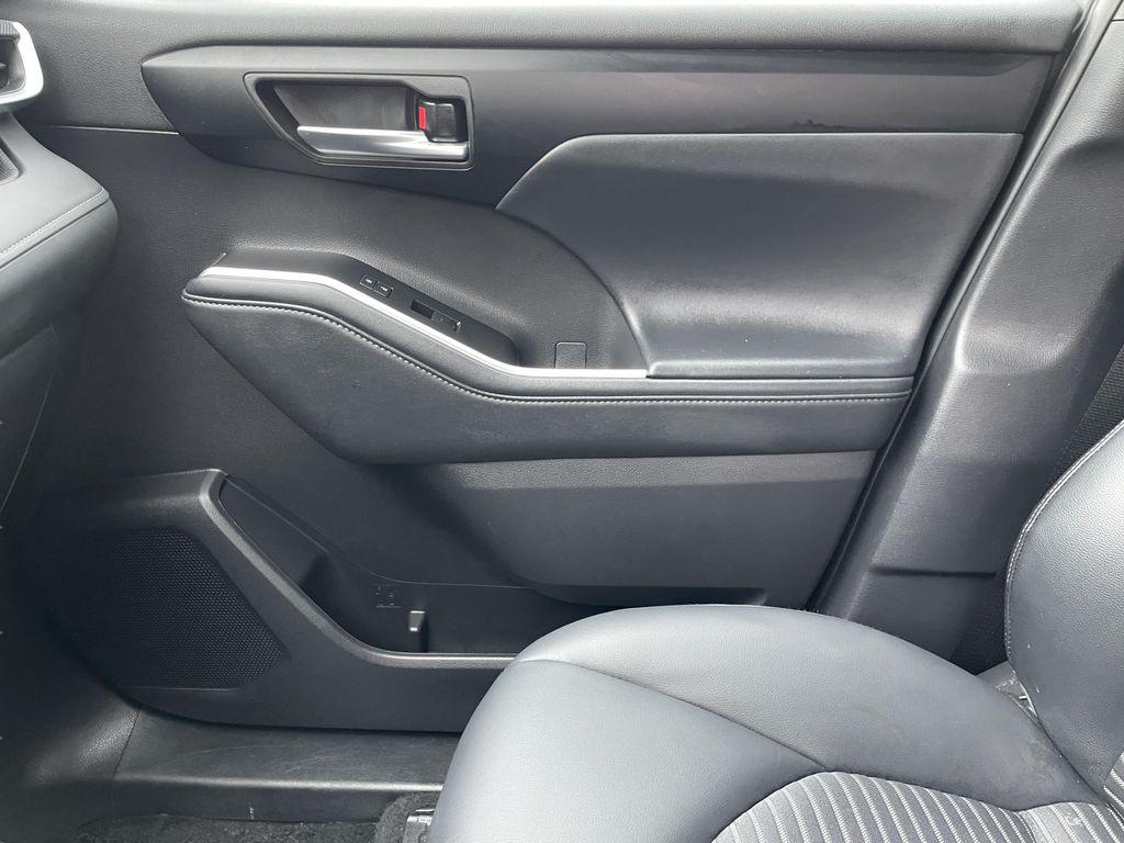 2025 Toyota HIGHLANDER XSE — миниатюра 16