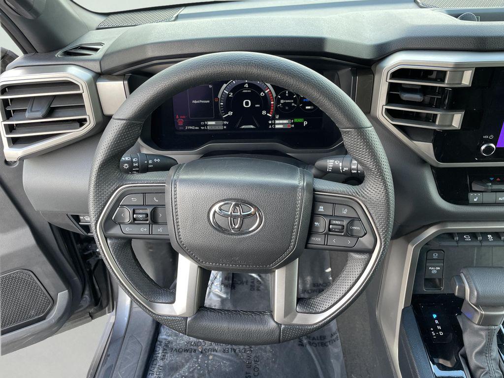 2025 Toyota SEQUOIA SR5 — миниатюра 23