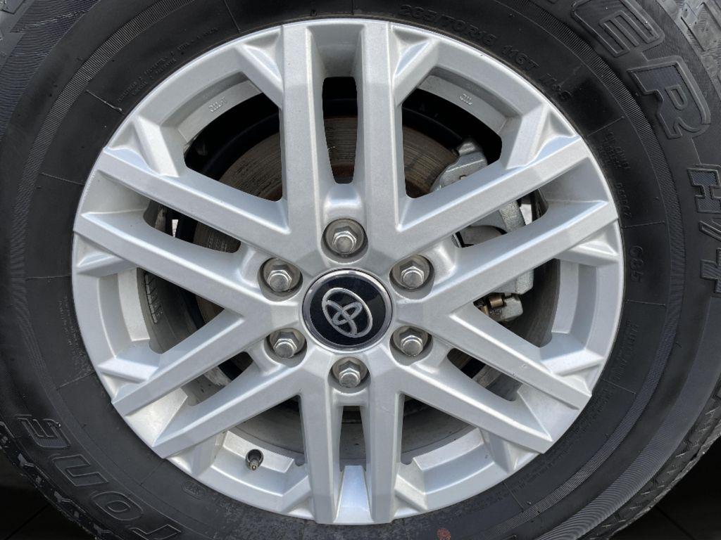 2025 Toyota SEQUOIA SR5 — миниатюра 27