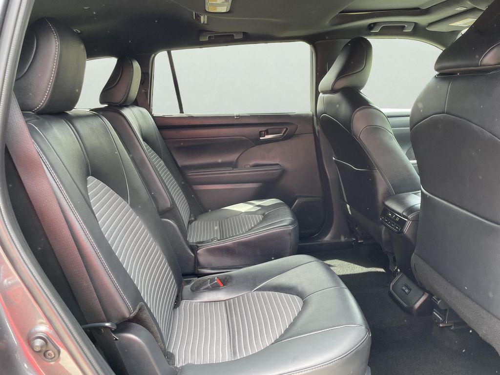 2025 Toyota HIGHLANDER XSE — миниатюра 12