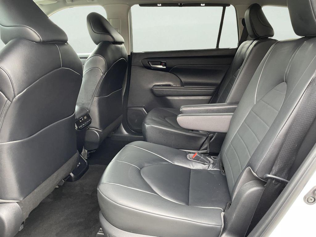 TOYOTA HIGHLANDER - 10