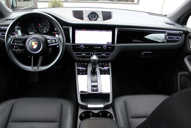 2022 Porsche MACAN BASE 缩略图 23
