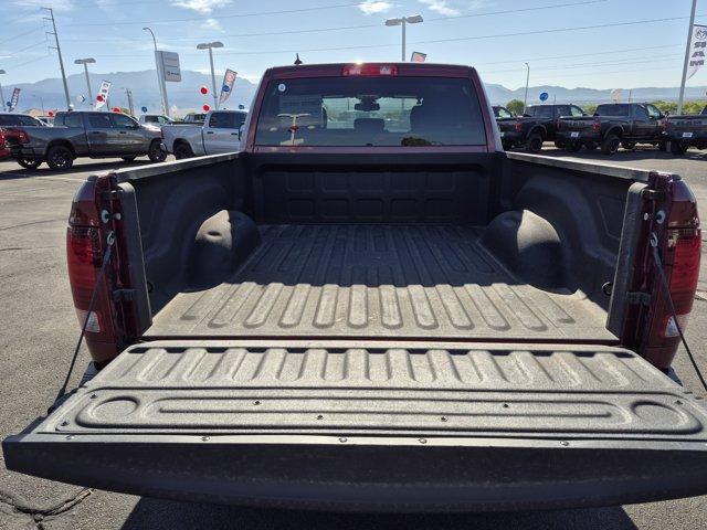 صورة 12 لـ 2024 RAM 1500 CLASSIC SLT