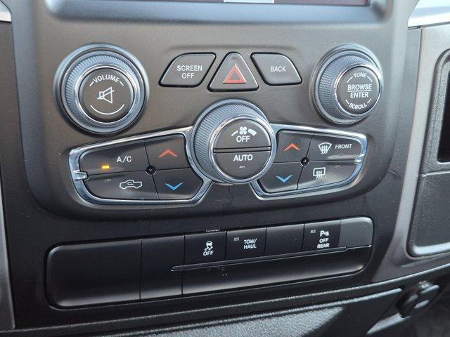 صورة مصغرة 26 لـ 2024 RAM 1500 CLASSIC SLT