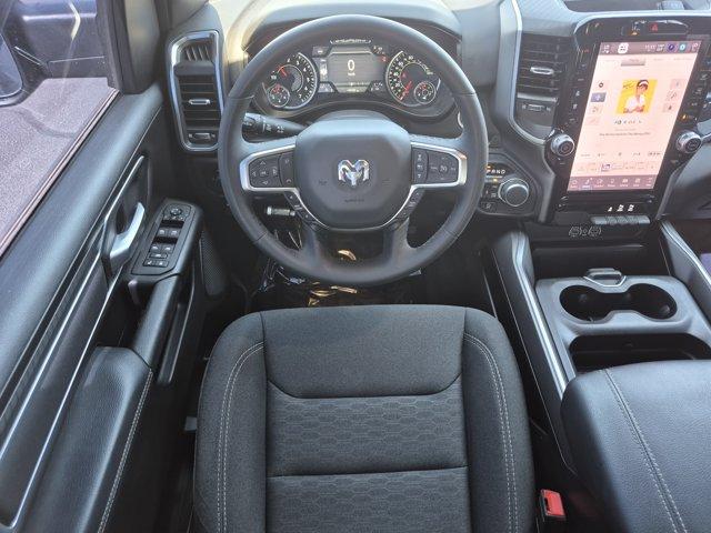 2025 RAM 1500 BIG HORN/LONE STAR — миниатюра 25