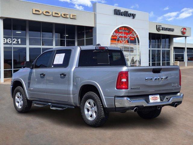 2025 RAM 1500 BIG HORN/LONE STAR — фото 3