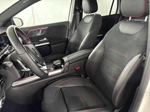 MERCEDES-BENZ GLA - 5