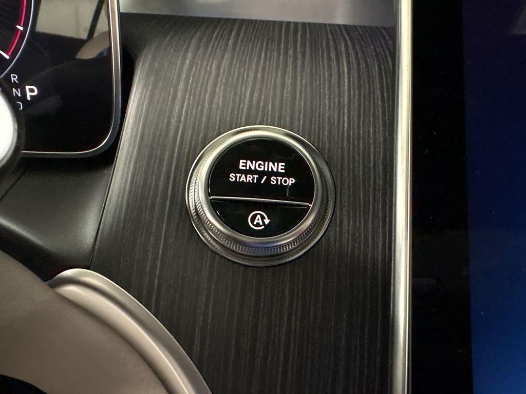 2027 Mercedes-BENZ GLC — миниатюра 16