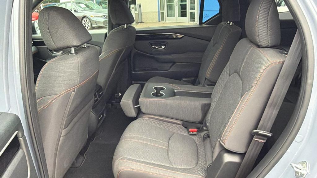 صورة مصغرة 15 لـ 2023 Honda PILOT SPORT