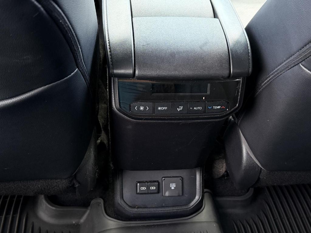 صورة 7 لـ 2023 Toyota HIGHLANDER LIMITED
