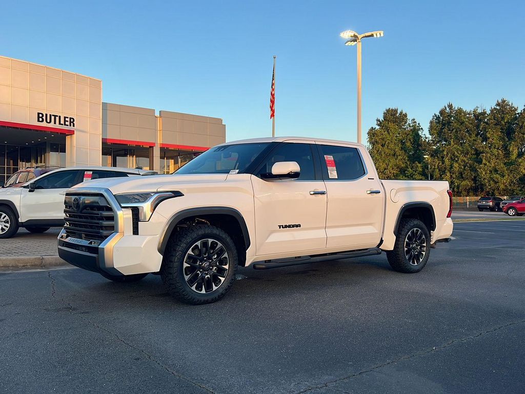 TOYOTA TUNDRA - 2