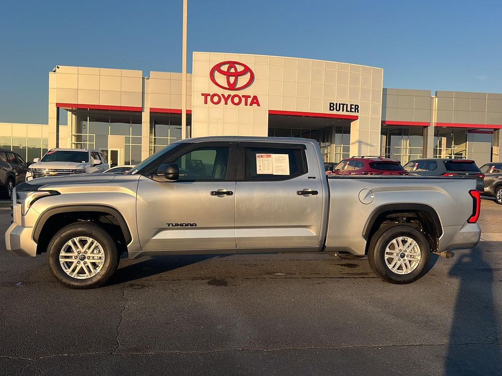 TOYOTA TUNDRA - 3