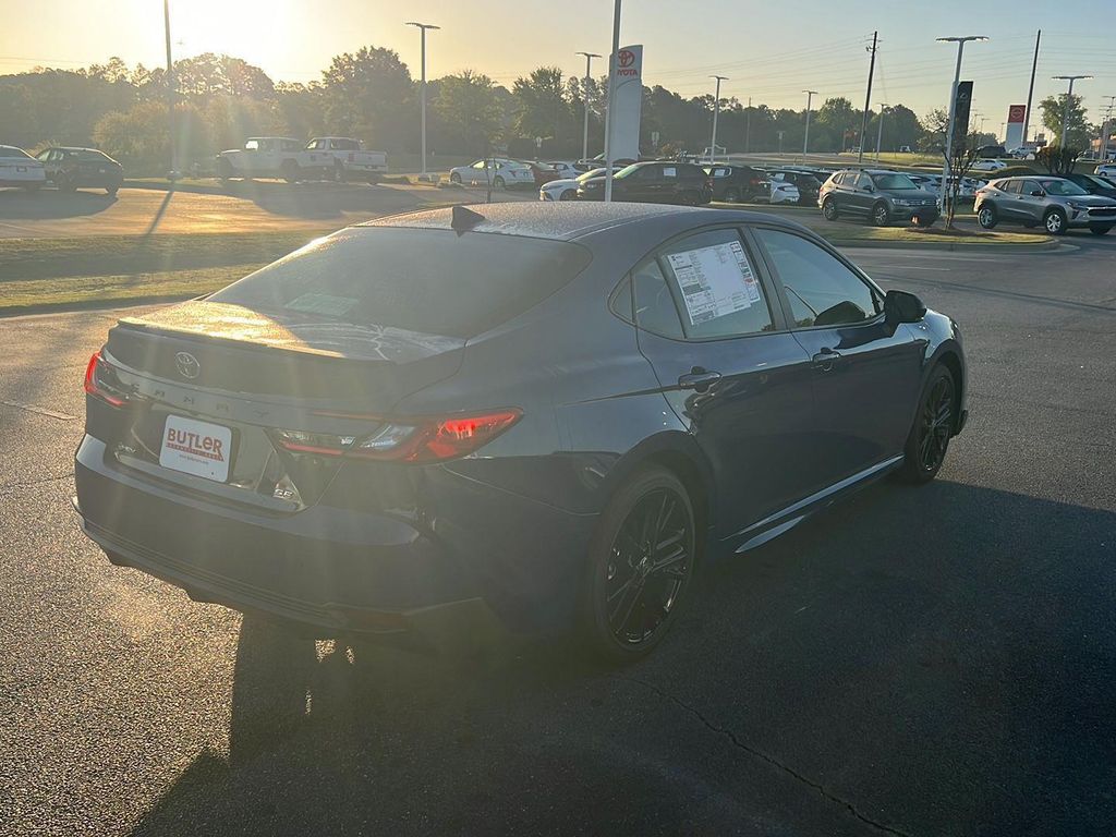 TOYOTA CAMRY - 6