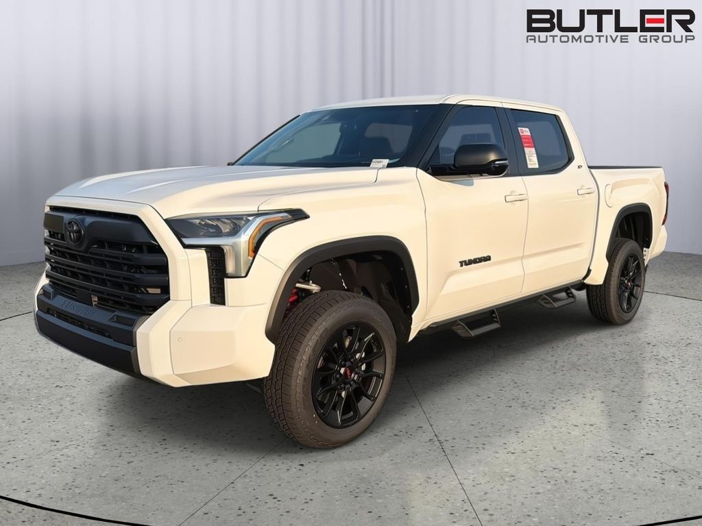 New 2026 Toyota Tundra SR5