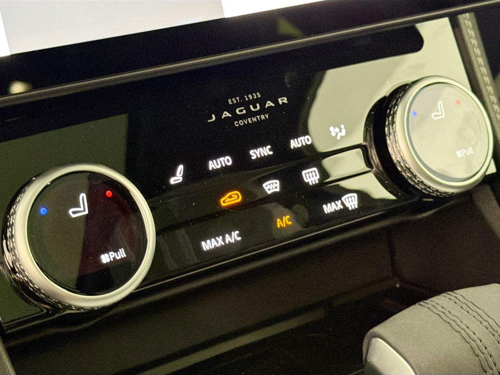 صورة مصغرة 21 لـ 2026 Jaguar F-PACE R-DYNAMIC S P400 AWD AUTOMATIC